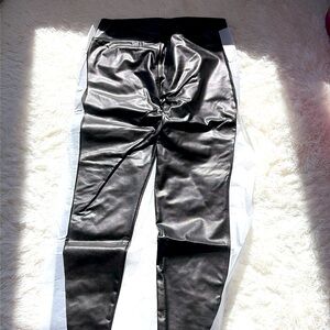 GAP brand new women’s pointe legging black faux leather